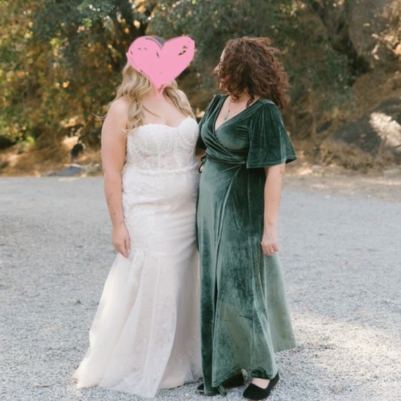 Meghan - Baltic Børn - Velvet Wrap Maxi Dress | Deep Green - Picture 3 of 3